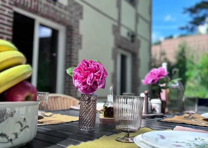 Exceptional 5 Bedroom House Near The Hébergement de vacances Trouville-sur-Mer