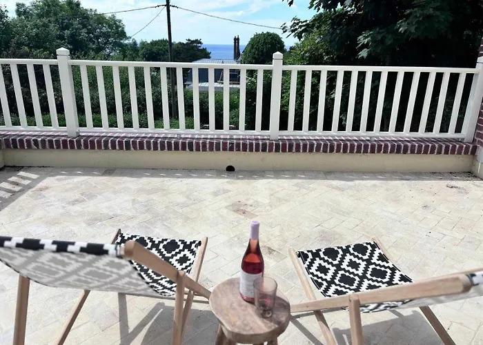 Hébergement de vacances Exceptional 5 Bedroom House Near The Trouville-sur-Mer