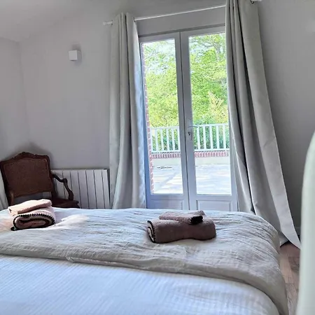 Exceptional 5 Bedroom House Near The 別荘 トルヴィル＝シュル＝メール