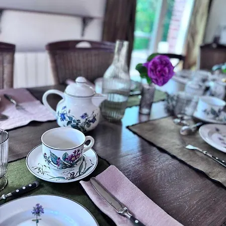 Exceptional 5 Bedroom House Near The