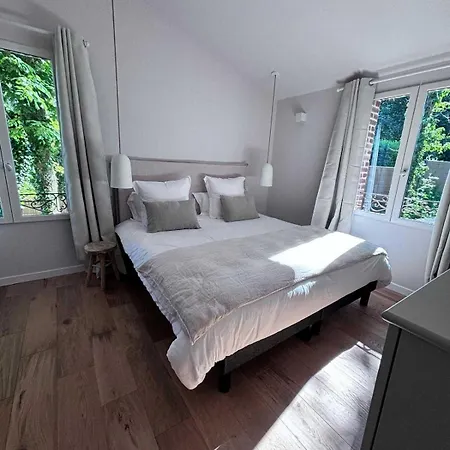 Exceptional 5 Bedroom House Near The * Trouville-sur-Mer