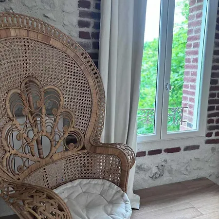 Exceptional 5 Bedroom House Near The 別荘 *