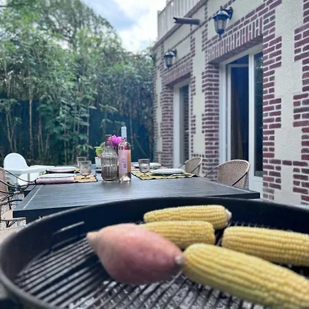 Exceptional 5 Bedroom House Near The トルヴィル＝シュル＝メール