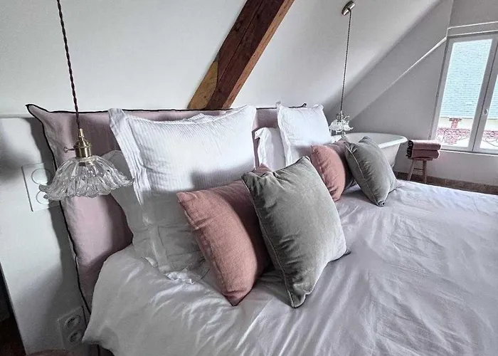 Exceptional 5 Bedroom House Near The Trouville-sur-Mer