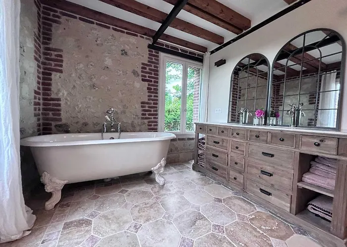 Exceptional 5 Bedroom House Near The Vakantiehuis Trouville-sur-Mer