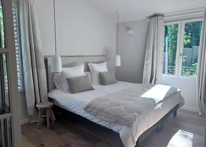 Vakantiehuis Exceptional 5 Bedroom House Near The *