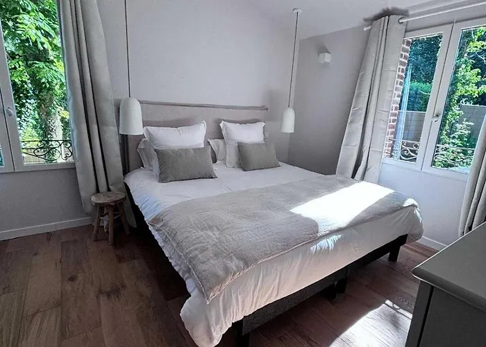 Exceptional 5 Bedroom House Near The * Trouville-sur-Mer