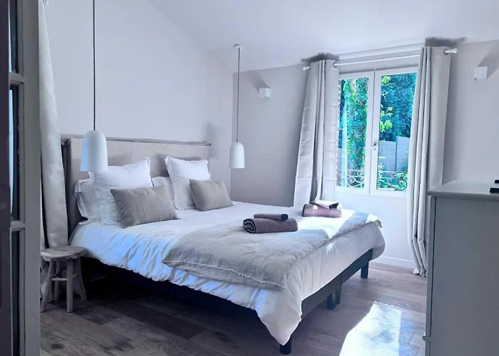 Exceptional 5 Bedroom House Near The Vakantiehuis