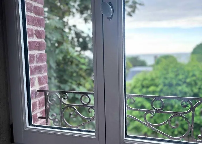 Exceptional 5 Bedroom House Near The Vakantiehuis *