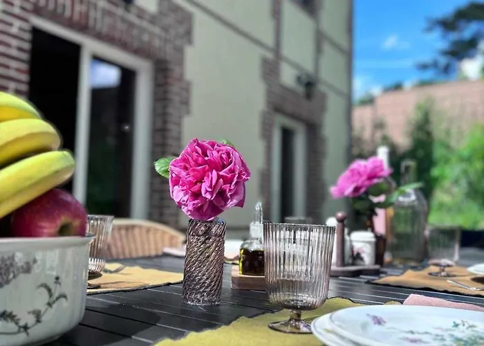 Vakantiehuis Exceptional 5 Bedroom House Near The